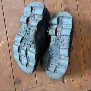 ON Running Cloudnova Women Shoes pink